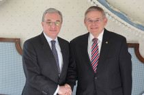 Armenia’s FM, Senator Menendez discuss Armenian-American partnership development