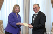 U.S. Ambassador Lynne Tracy meets with Armenia’s FM