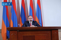 Armenia’s PM discussed Iranian agenda with Russia’s president before departing for Iran