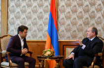 Քո յուրաքանչյուր հաղթանակ հպարտություն է մեզ համար. նախագահ Սարգսյանը հյուրընկալել է Լևոն Արոնյանին