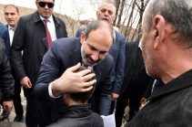 Armenia’s PM visits Gyumri, gets familiarized with resident’s issues (videos)