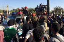 Sudan crisis: Security forces move against protesters