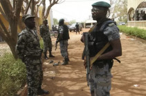 Attack on Mali village 'kills 100'