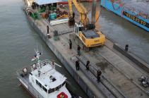 Hungary tourist accident: Operation to raise capsized boat begins