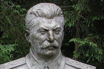 Stalin placed at D-Day Memorial in Bedford, causing protests