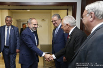 Nikol Pashinyan meets with Ramkavar Azatakan Party’s Western Coast leadership in Los Angeles