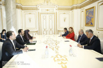 Armenia's PM receives outgoing Iranian Ambassador