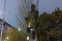 Red paint spilled on Russian playwright Griboyedov’s monument in Yerevan