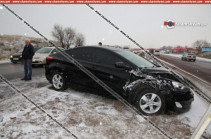 Over 35 cars collide on Yerevan-Sevan highway because of icy roads (video)