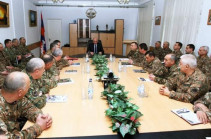 Bako Sahakyan introduces newly appointed minister to the staff of Defense Ministry