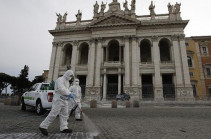 Coronavirus: Italy to lift travel restrictions as lockdown eases