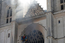 Fire breaks out at Saint-Pierre-et-Saint-Paul cathedral