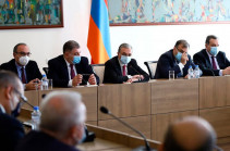 Armenia’s FM meets ambassadors, briefs on current situation in Nagorno Karabakh