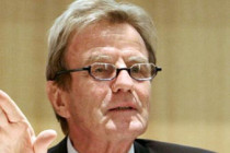 Bernard Kouchner: Kosovo independence is irreversible