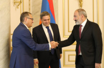 Կառավարությունը կշարունակի աջակցել ֆուտբոլի զարգացմանն ուղղված ՀՖՖ ծրագրերին. Նիկոլ Փաշինյանն ընդունել է Արմեն Մելիքբեկյանին և Արմեն Նիկողոսյանին