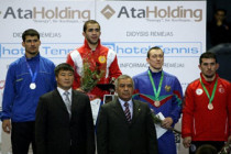 Julfalakyan and Patrikeev gain gold medals