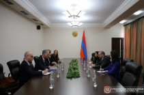 ԱԽ քարտուղարն ընդունել է Լուի Բոնոյին, քննարկել են Հայաստան-ԱՄՆ երկկողմ հարաբերությունների օրակարգի մի շարք հարցեր