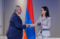 Աննա Վարդապետյանը մի խումբ դատախազների է պարգևատրել