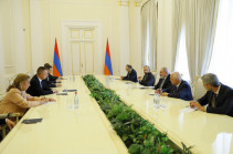 Փաշինյանը Հունգարիայի ԱԳ նախարարի հետ Հայաստան-ԵՄ  հարաբերություններն է քննարկել