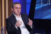 «Ո՞ւր են բարձրախոս վերցնողները, բարձրախոսն ազատ է, թող վերցնեն․ Ես չեմ վախեցել, վերցրել եմ»․ Իշխան Սաղաթելյան