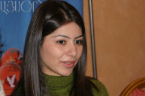 Lilit Mkrtchian to play with whites