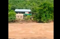 В зоне бедствия Лорийской обдасти заблокированы 6 граждан, у них уже два дня нет еды (Видео)