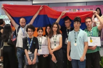 Армянские школьники завоевали 8 медалей на международной олимпиаде по прикладной биологии