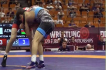 Армянский борец победил азербайджанца на чемпионате Европы в Сербии