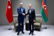 Байрамов сообщил главу МИД Турции, что одной из проблем, связанных с мирным процессом, является Конституция Республики Армения