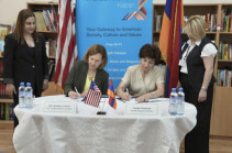 Посол США и директор областной библиотеки Сюника подписали меморандум