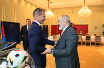 Քննարկվել են Հայաստանում ֆուտբոլի զարգացմանը վերաբերող հարցեր․ վարչապետը հանդիպել է ՈՒԵՖԱ-ի նախագահի հետ