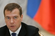 Medvedev praises Moscow police for professional actions