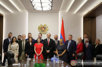 Секретарь Совета Безопасности Армении принял делегацию иудео-христианского союза Save Armenia