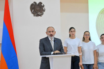 Մեզանում կոթողացման տրամաբանությունը շատ տարածված է և դա վերաբերում  է նաև դպրոցներին. Փաշինյան (Տեսանյութ)