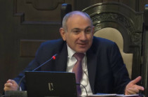 Հեսա Նոր տարի է գալիս, կսկսեն շտապօգնությունների «կալոնաները»՝ դեպի թաղամասեր, կասեն՝ «յոթ օրվա բուդը կերանք, մտածում էինք էս տարի չենք թունավորվի». Նիկոլ Փաշինյան (Տեսանյութ)