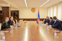 Պապիկյանն ու Բելգիայի դեսպանը քննարկել են պաշտպանության բնագավառին վերաբերող հարցեր