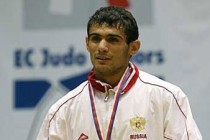 Arsen Galstyan takes silver in Baku