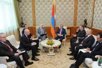 Serzh Sargsyan receives OSCE Minsk Group Co-chairs