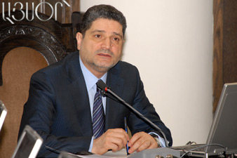 Armenian PM congratulates new-appointed ministers