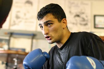 Vanes Martirosyan: “Alvares has to fight with me”