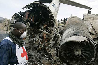 Passenger plane crashes in Congo