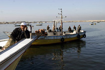 Over 1000 illegal immigrants land on Italy’s Lampedusa