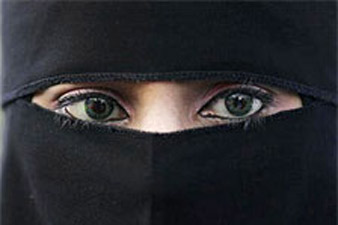 Law baning burqa-wearing approved by Belgian King Albert II