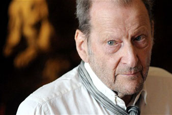 Towering artist Lucian Freud dies at the age of 88