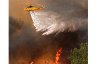 Texas, Oklahoma forest fires force hundreds to flee homes 