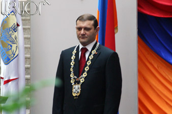 Newly appointed Mayor of Yerevan Taron Margaryan sworn in