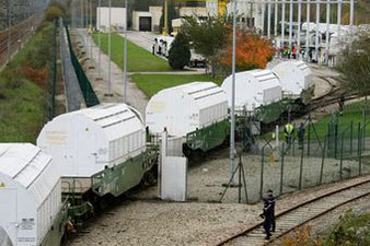 Convoy with radioactive waste reaches Germany