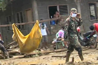 Nearly 1,000 people killed in Philippines