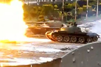 Tanks entered Homs Syrian opposition claims