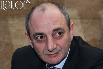 B. Sahakyan at flag handing over ceremony